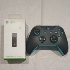 XBox Controller w/ Wireless Adapter - Model 1708 *For Parts, Needs Repair*